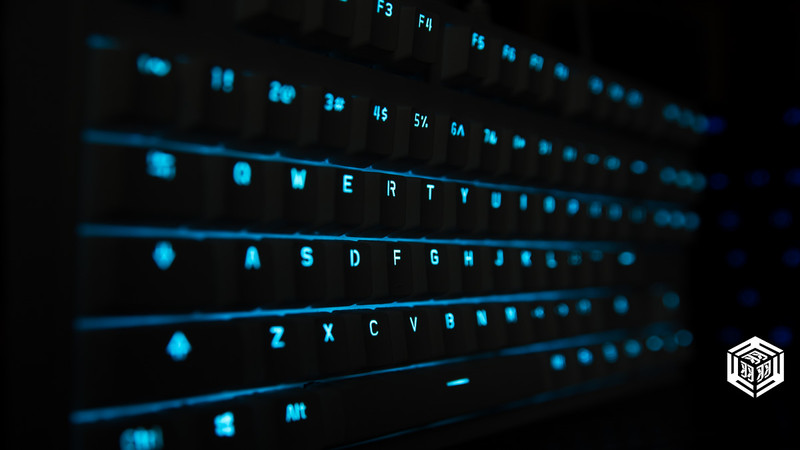 公司背光硅膠鍵盤(pán)，背光機(jī)械鍵盤(pán)遠(yuǎn)銷(xiāo)美國(guó)，新加坡！